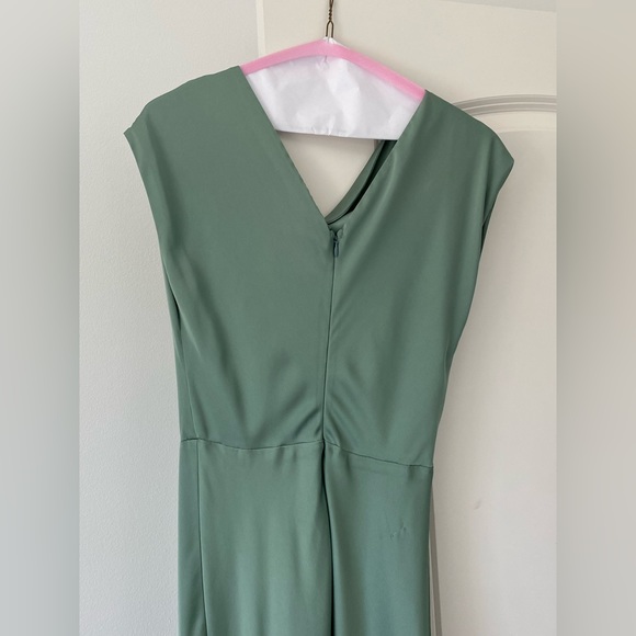 BEAUTIFUL SAGE GREEN BRIDESMAID DRESS - Picture 6 of 12